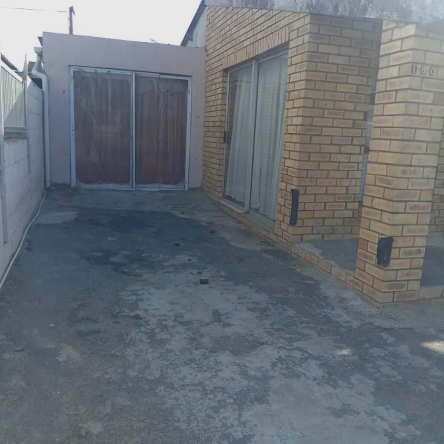 3 Bedroom Property for Sale in Kleinvlei Western Cape